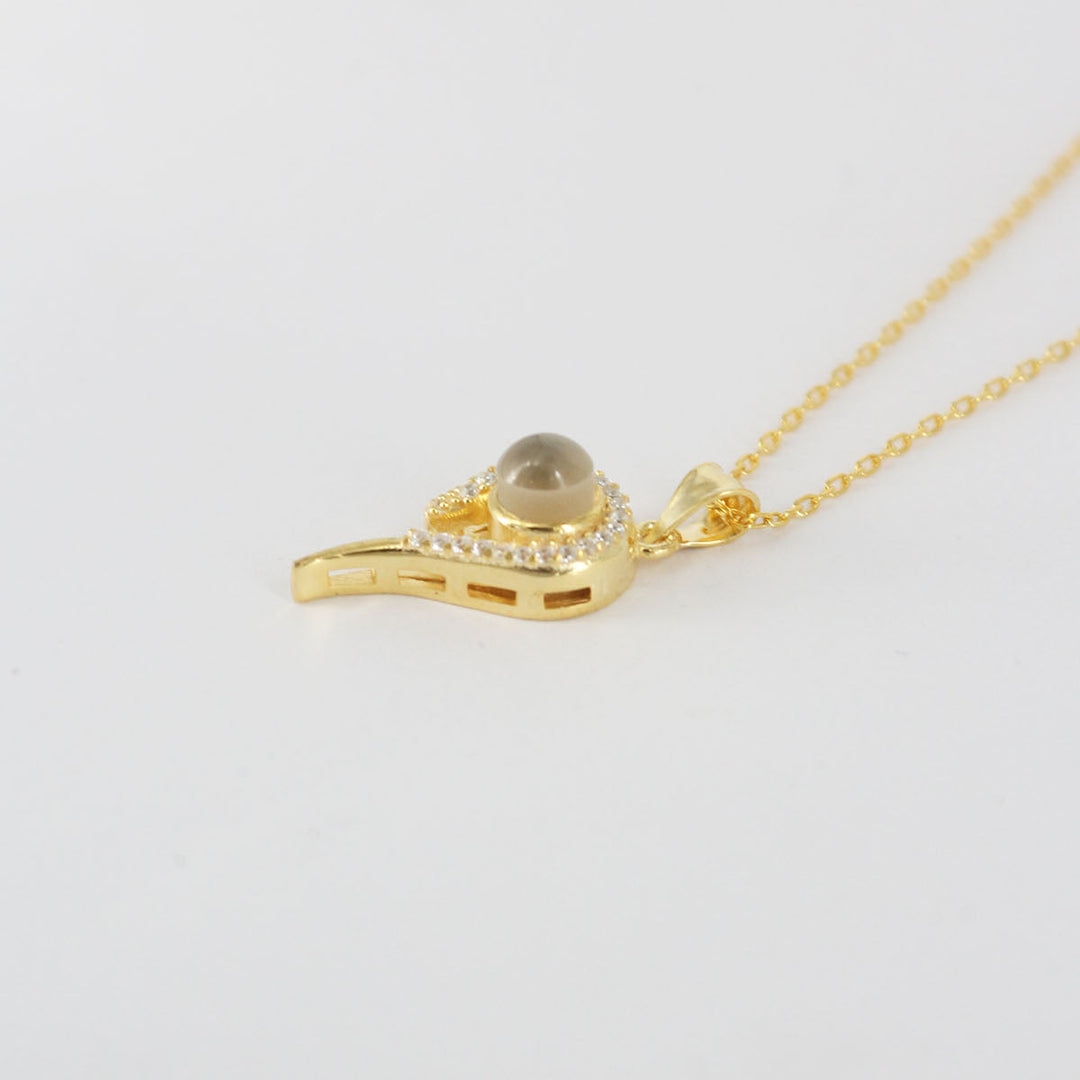 Fotoğraflı Kişiye Özel  Mim Harfi Kolyesi